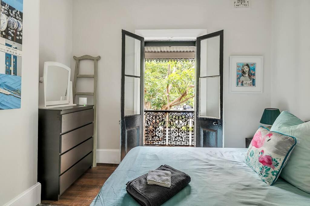 Ideal Location 3 Bdr Paddo Terrace Parking & Pets